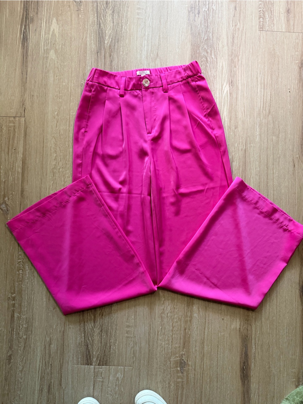 Gianni Bini Wide-Leg High-Rise Silk Women's Pants - Hot Pink - Picture 2 of 4